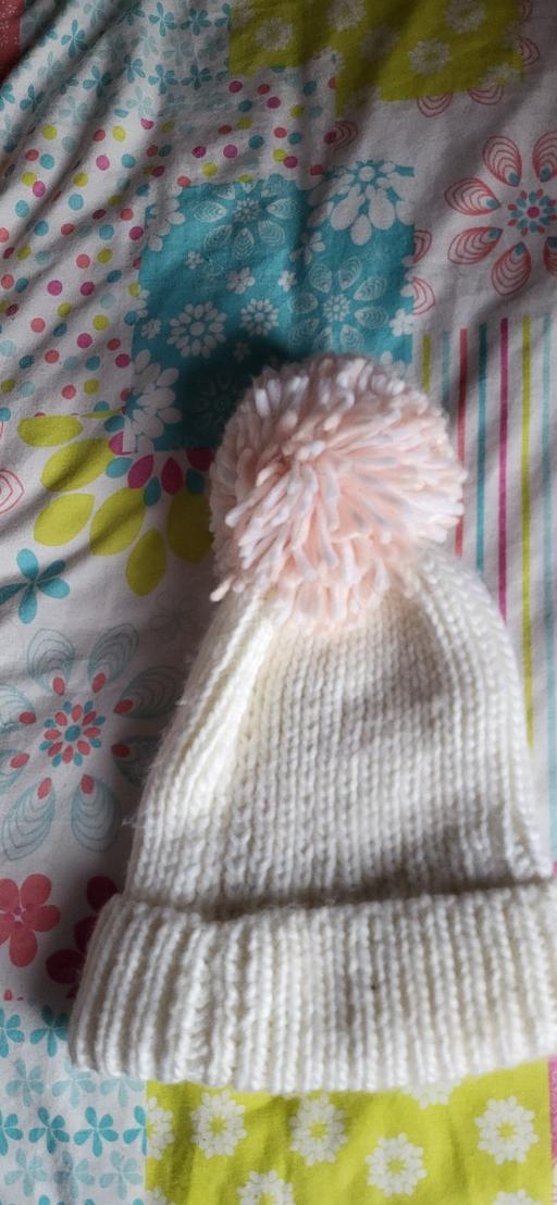 Buy & Sell Radcliffe Bury - Photos for bobble hat