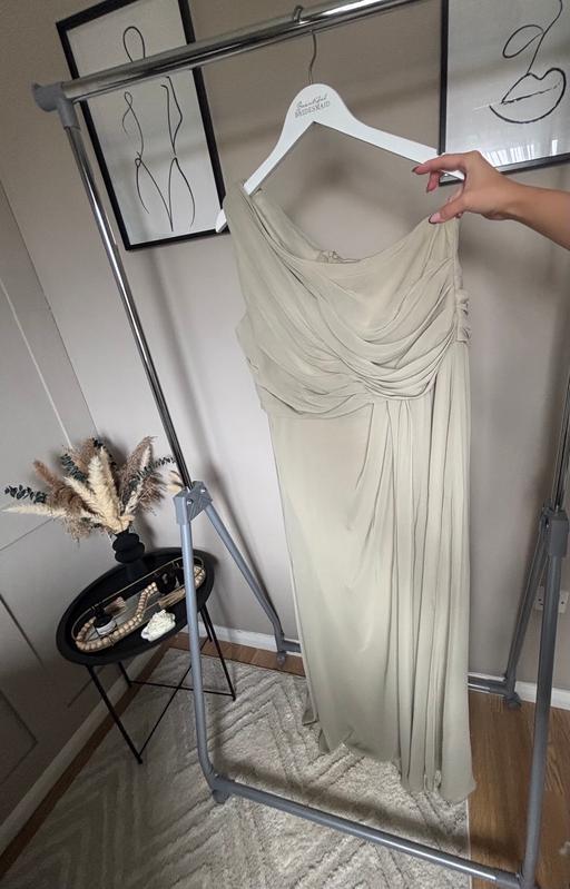 Buy & Sell Royston Barnsley - Photos for WED2B Eden Sage Green Dress 20