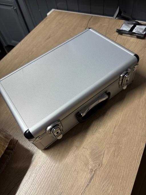 Buy & Sell Duckmanton Chesterfield - Photos for Lockable aluminium case