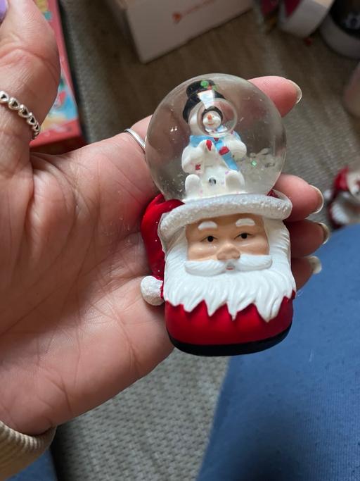 Buy & Sell Wednesfield Wolverhampton - Photos for New mini snow globes 1 pound each a few