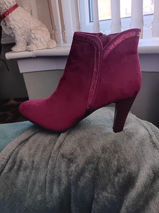 Buy & Sell Yardley Wood Birmingham - Photos for burgundy boots