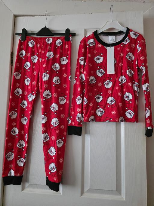 Buy & Sell Blackpool Town Centre Blackpool - Photos for Santa pyjamas age 11 yrs BNWT
