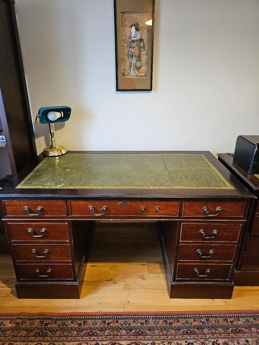 Buy & Sell Sanderstead South East London - Photos for Vintage Desk