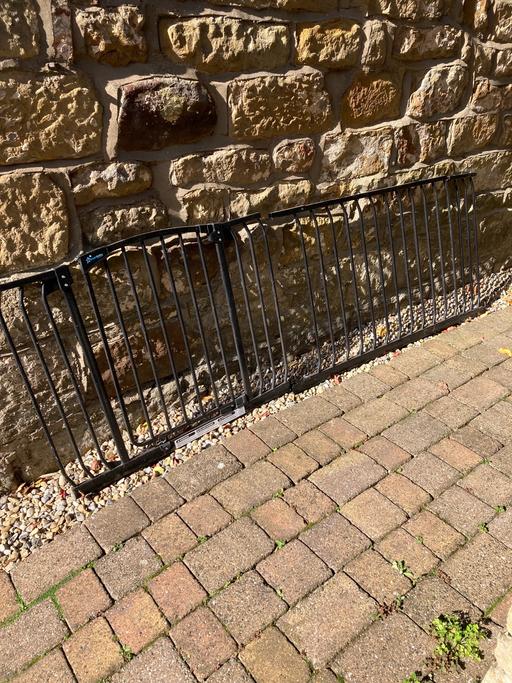 Buy & Sell Scalby North Yorkshire - Photos for Room divider, black, metal with locking gate