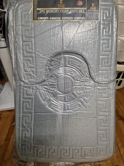 Buy & Sell Walthamstow East London - Photos for bathroom mat