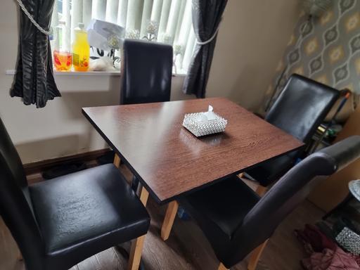 Buy & Sell Barkerend Bradford - Photos for Dining table with chairs