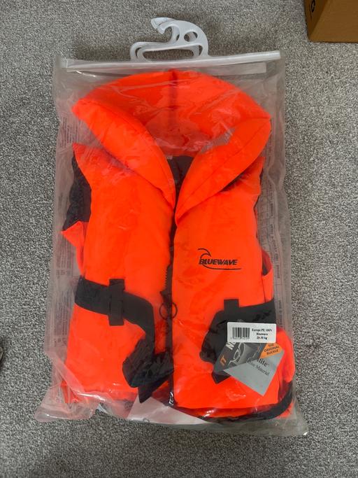 Buy & Sell Marlbrook Bromsgrove - Photos for Bluewave life jacket BNWT 20-30kg