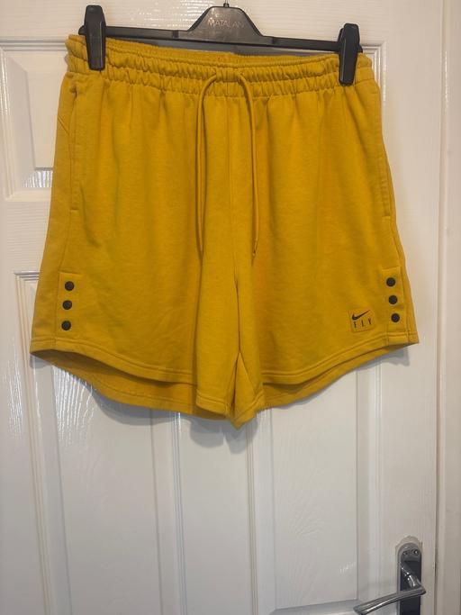 Buy & Sell Wednesbury Sandwell - Photos for Women’s Nike Fly Shorts