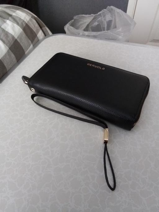 Buy & Sell Quarry Bank Dudley - Photos for purse with wrist strap