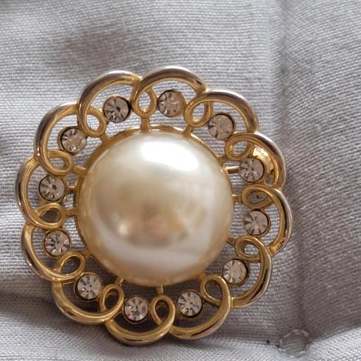 Buy & Sell Cann Hall East London - Photos for Vintage Brooch Old Brooch