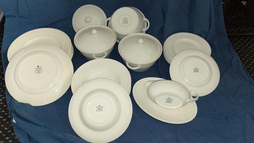 Buy & Sell Seacroft Leeds - Photos for Wedgwood Windsor Dinner Service