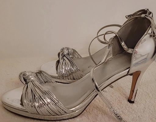 Buy & Sell Brompton Medway - Kent - Photos for silver ladies Heel shoes uk7