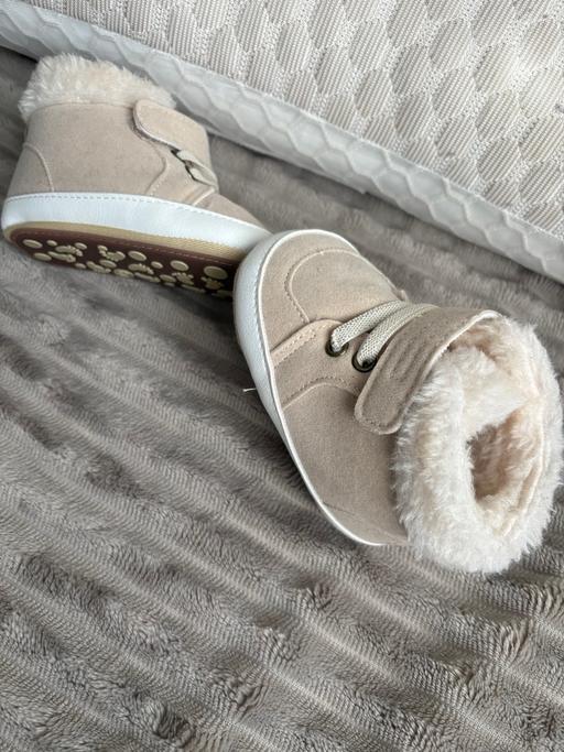 Buy & Sell Kingstanding Birmingham - Photos for Baby winter boots