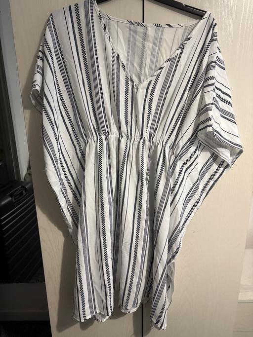 Buy & Sell Woodsetton Dudley - Photos for Beach cover up