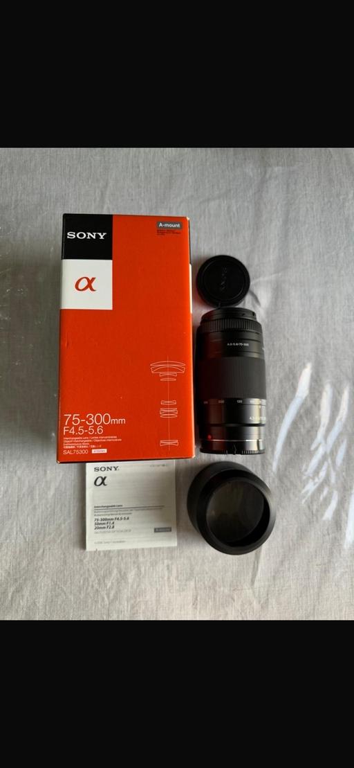 Buy & Sell Belvedere Bexley - Photos for Sony Alpha 65 with 18-55mm Lens & 75 -300 mm