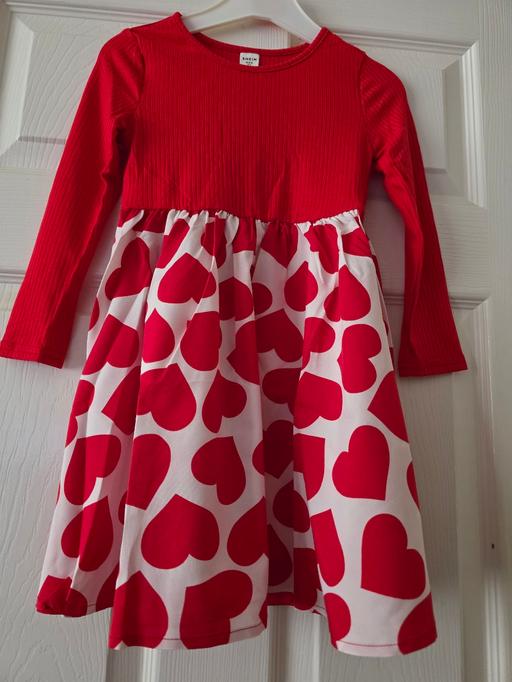 Buy & Sell Blackpool Town Centre Blackpool - Photos for Heart dress age 5 yrs NEW