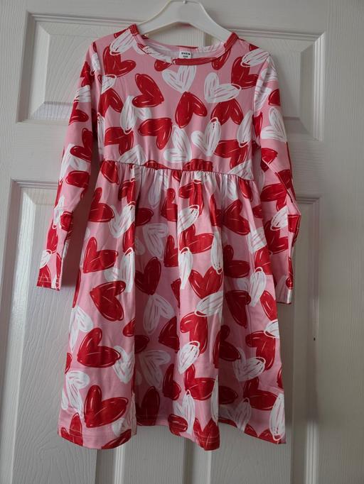Buy & Sell Blackpool Town Centre Blackpool - Photos for Heart dress age 7 yrs NEW