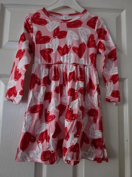 Buy & Sell Blackpool Town Centre Blackpool - Photos for Heart dress age 5 yrs NEW