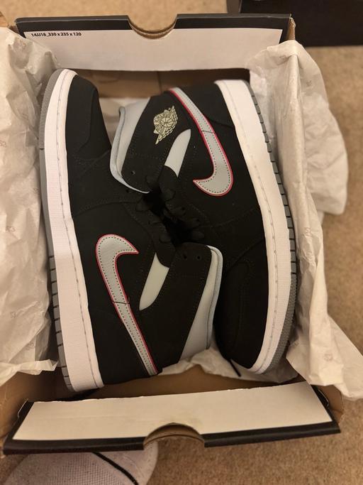 Buy & Sell Brentford Hounslow - Photos for Jordan 1 Mid Black Particle Grey