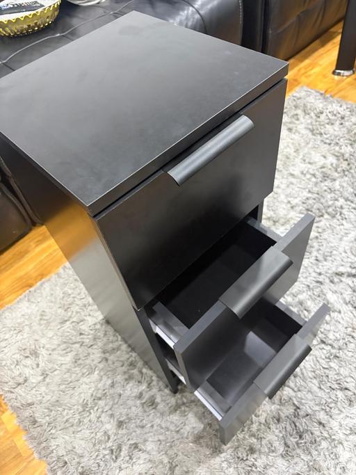 Buy & Sell Cambridge Heath East London - Photos for Bedside drawer