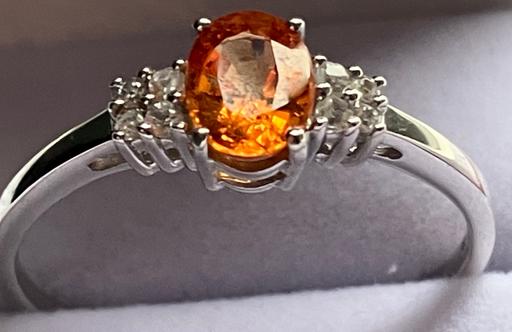 Buy & Sell Yeovil Somerset - Photos for 9ct white gold diamond & quartz ring 9ct