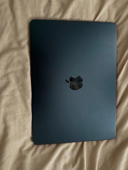 Buy & Sell North Warnborough Hart - Photos for MacBook Air 13-Inch M2 8GB RAM