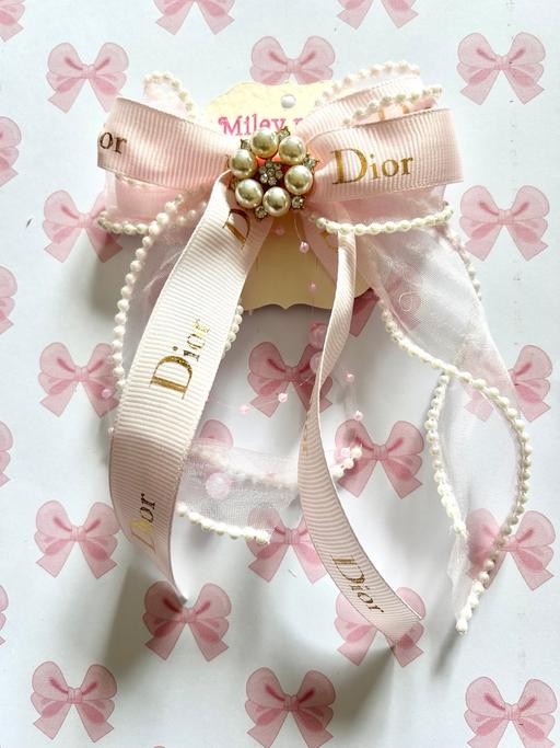 Buy & Sell Wallasey Wirral - Photos for Pink bow