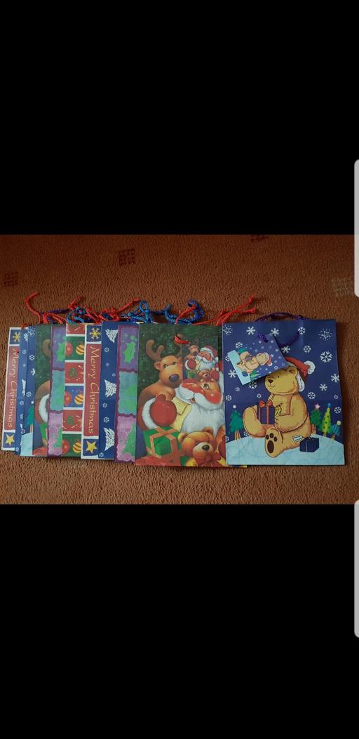 Classes Blackpool Town Centre Blackpool - Photos for Medium gift bags x 4 NEW