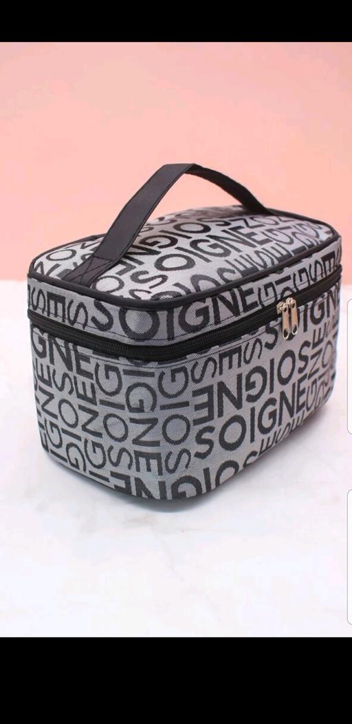 Buy & Sell Blackpool Town Centre Blackpool - Photos for Make up case NEW