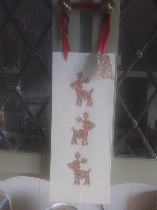 Buy & Sell Streetly Walsall - Photos for BRAND NEW SPARKLY WINE GIFT BAG