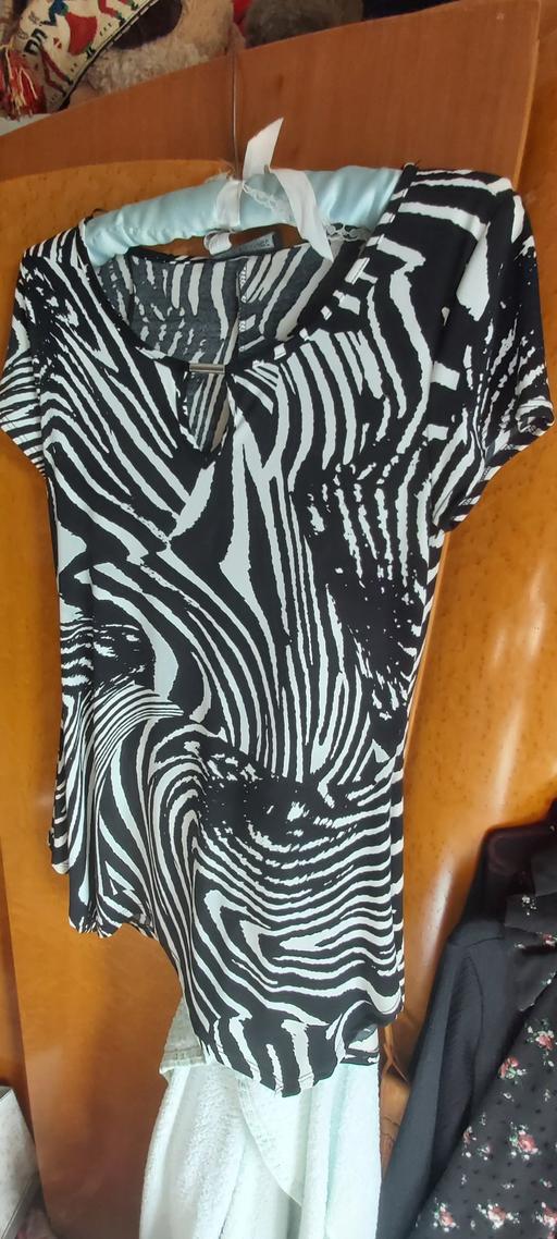 Buy & Sell Asfordby Hill Melton - Photos for size 12 brand new black&white party top tunic