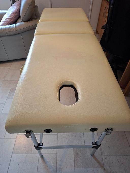 Buy & Sell Wrexham Wrexham - Wales - Photos for Massage /Beauty Therapy Bed