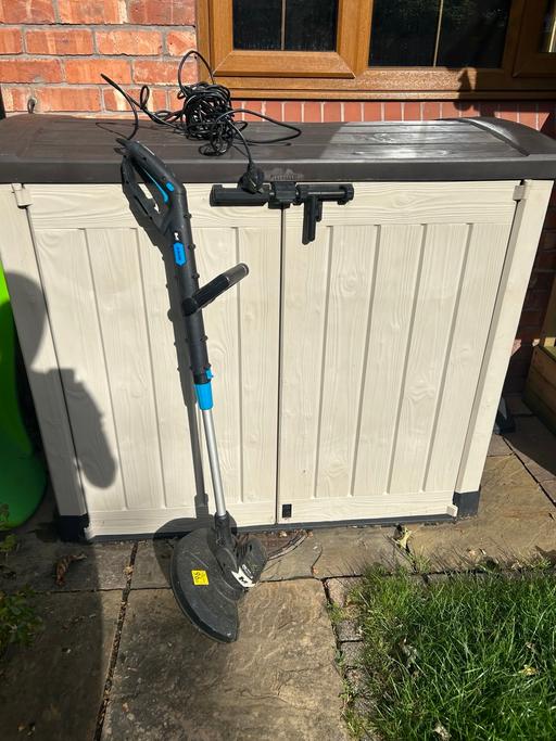 Buy & Sell Brighton-Le-Sands Sefton - Photos for Garden lawn strimmer