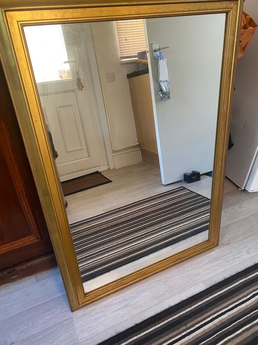 Buy & Sell Upper Norwood South East London - Photos for PRE-OWNED LARGE GUILT FRAMED MIRROR
