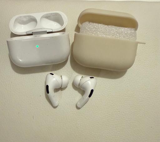 Buy & Sell Newton Heath Manchester - Photos for AirPods Pro 2