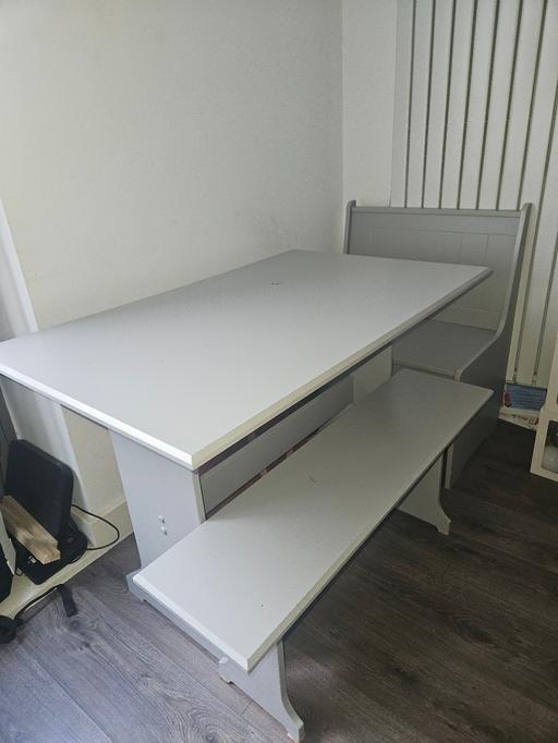 Buy & Sell Bow East London - Photos for Table & Bench x2