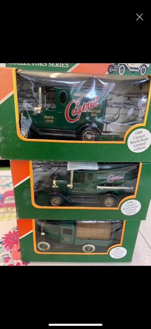 Buy & Sell Bentley Walsall - Photos for Collectable Lledo castrol vans