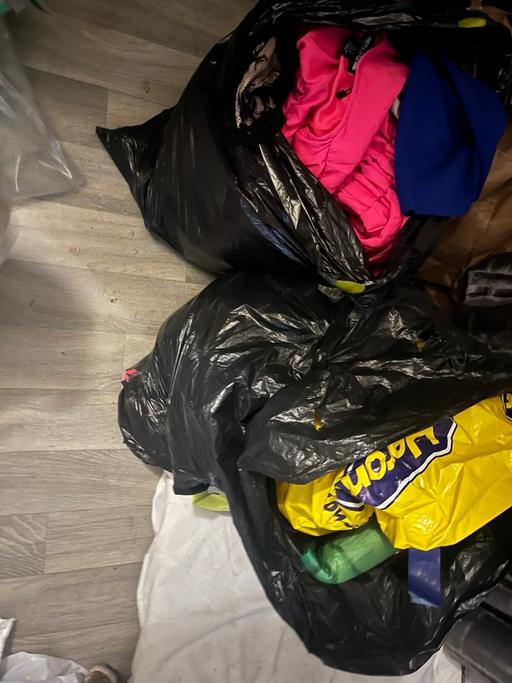 Buy & Sell Wednesfield Wolverhampton - Photos for Two full bin bags clothes n new bits carboot