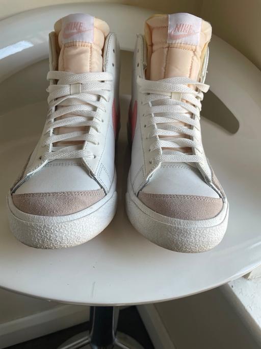 Buy & Sell Blythe Bridge Stoke-on-Trent - Photos for Nike 77 High Top Blazer white:pink UK 7 women
