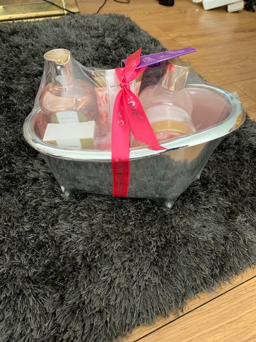 Buy & Sell Willenhall Walsall - Photos for Gift set