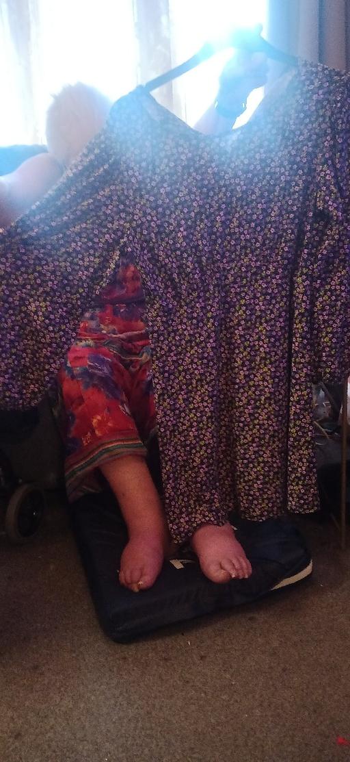Buy & Sell Beeston Leeds - Photos for flower pattern shirt