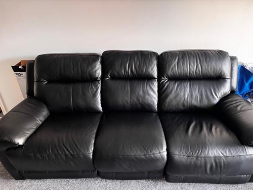 Buy & Sell Castle Hill Dartford - Photos for Leather Sofa Set