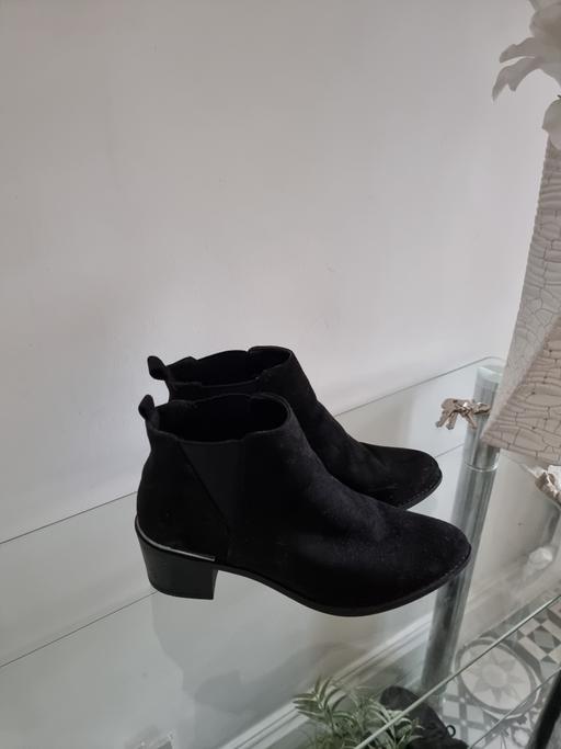 Buy & Sell Bradley Wolverhampton - Photos for Boots