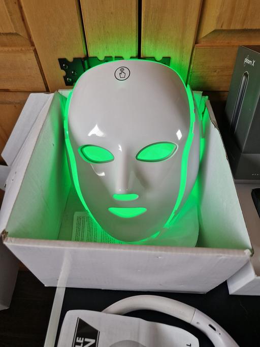 Buy & Sell Grenoside Sheffield - Photos for colour change face mask younger looking skin