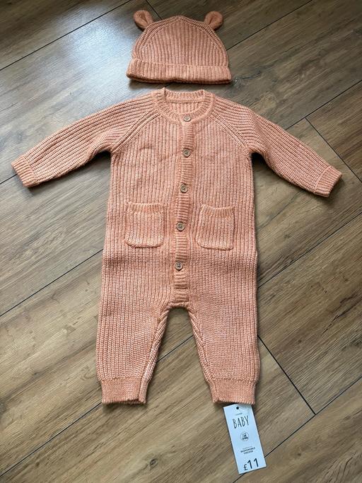 Buy & Sell Great Bridge Sandwell - Photos for Knitted outfit & hat set 3-6 months