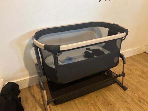 Buy & Sell Cheam Sutton - Photos for Maxi-Cosi Iora Air Co Sleeper Crib