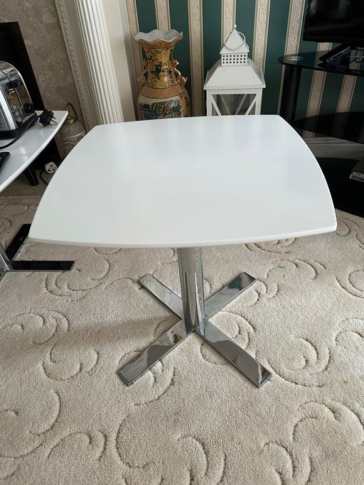 Buy & Sell Penketh Warrington - Photos for side lamp table