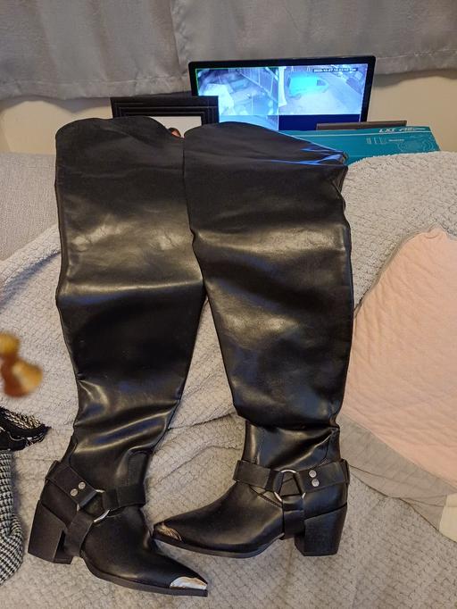 Buy & Sell Wickersley Rotherham - Photos for asos azalea wang thigh length boots