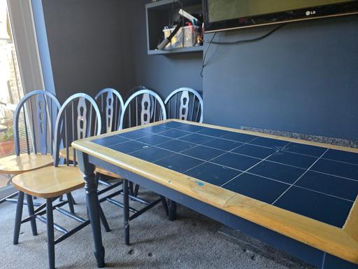 Buy & Sell Bingley Bradford - Photos for dinning table and 6 chairs