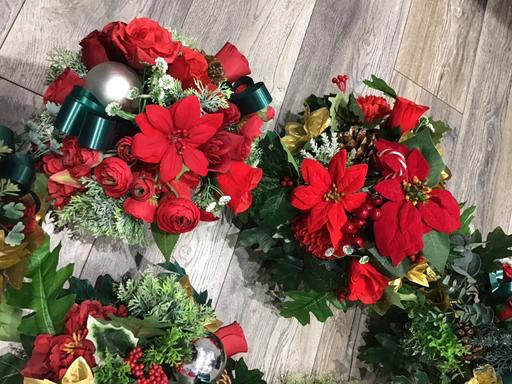 Buy & Sell Hindley Wigan - Photos for Christmas memorial pots